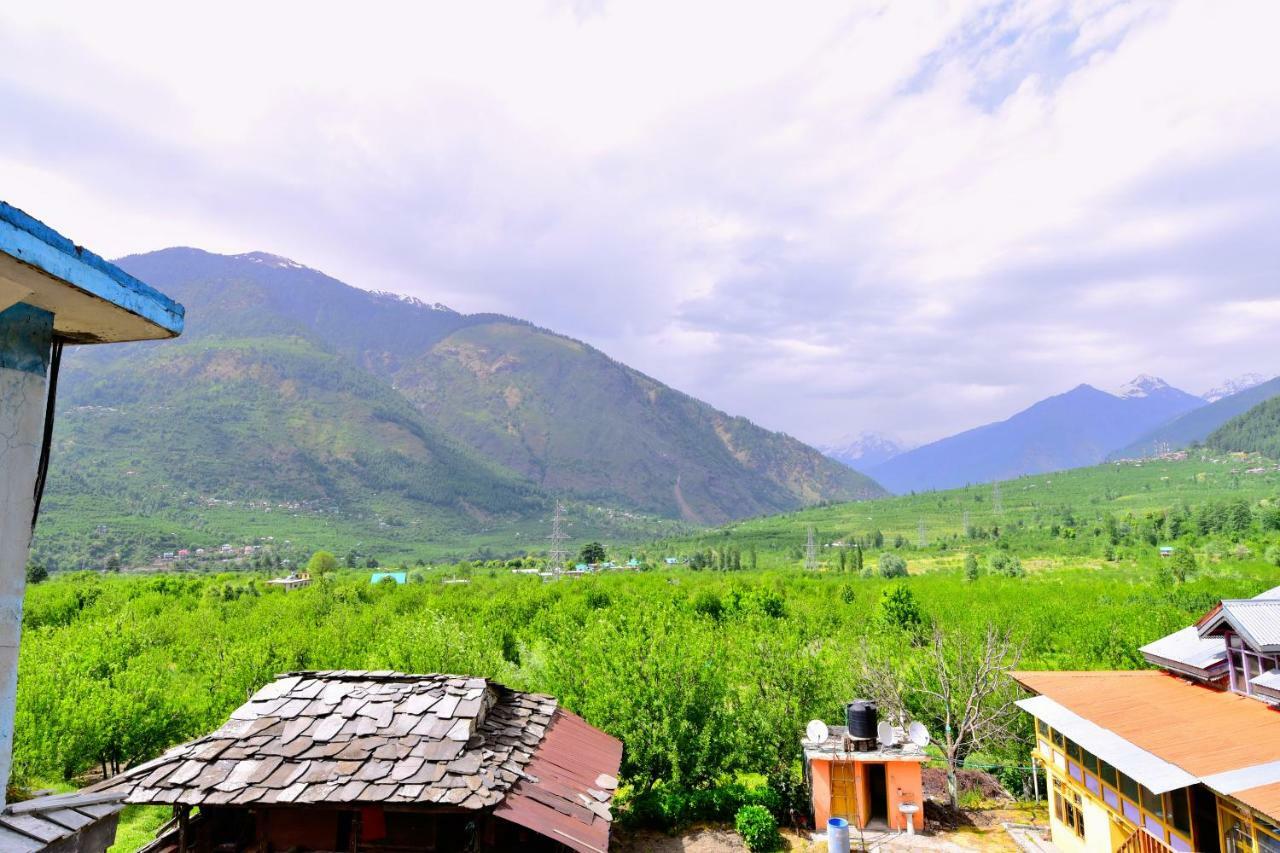 Capital O 38846 Varsha Inn Haripūr Exterior foto